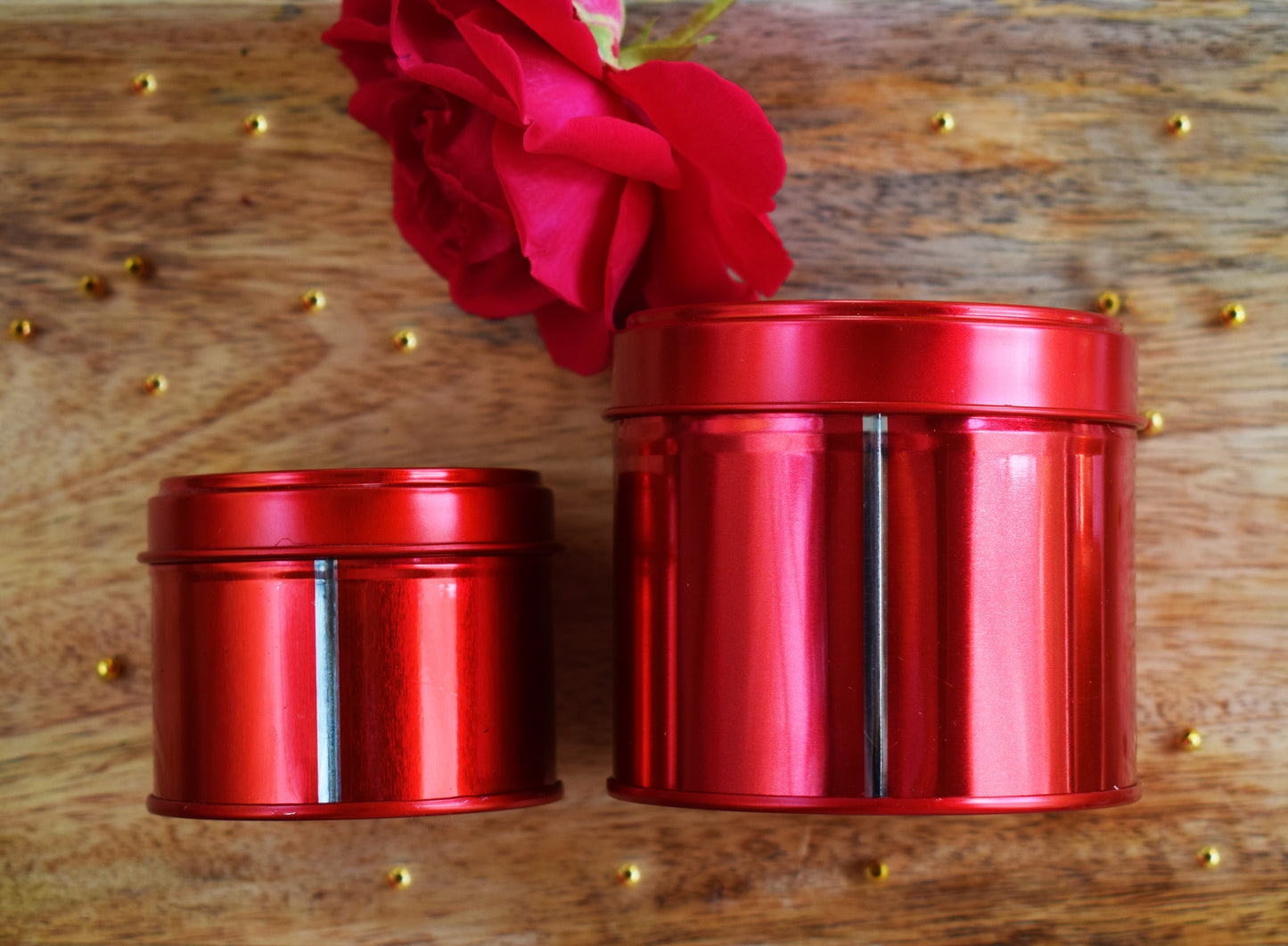 Red Tin with lid  100 ml